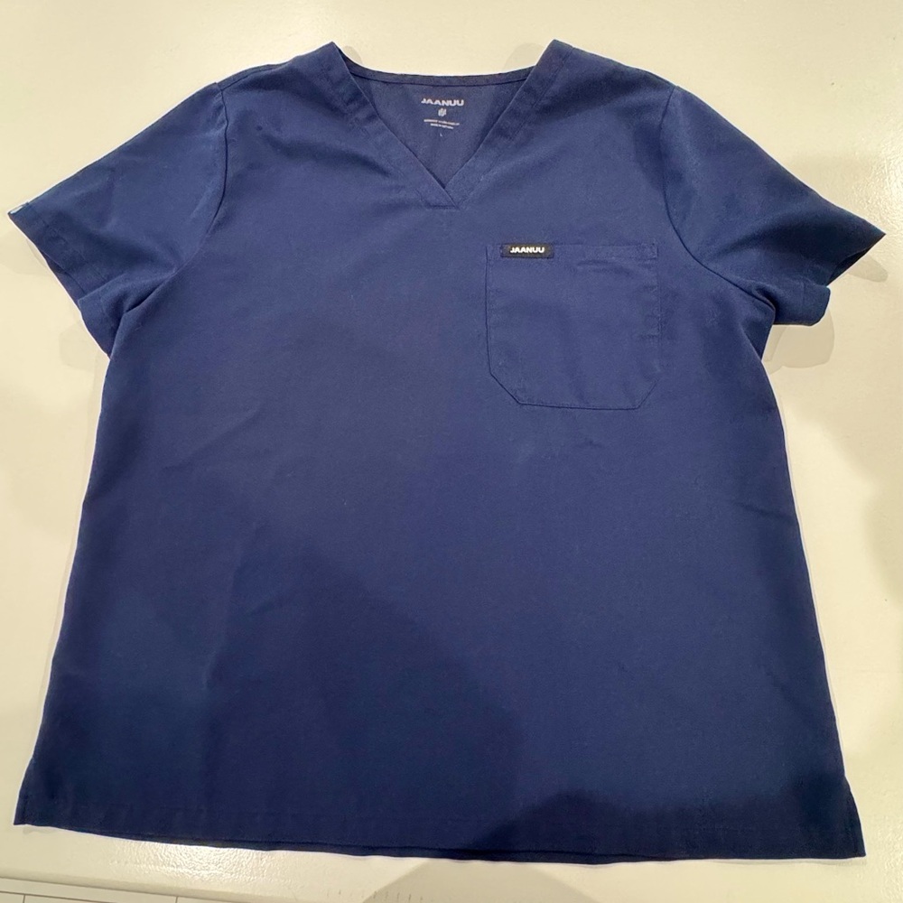Jaanuu Rhena One Pocket Scrub Top